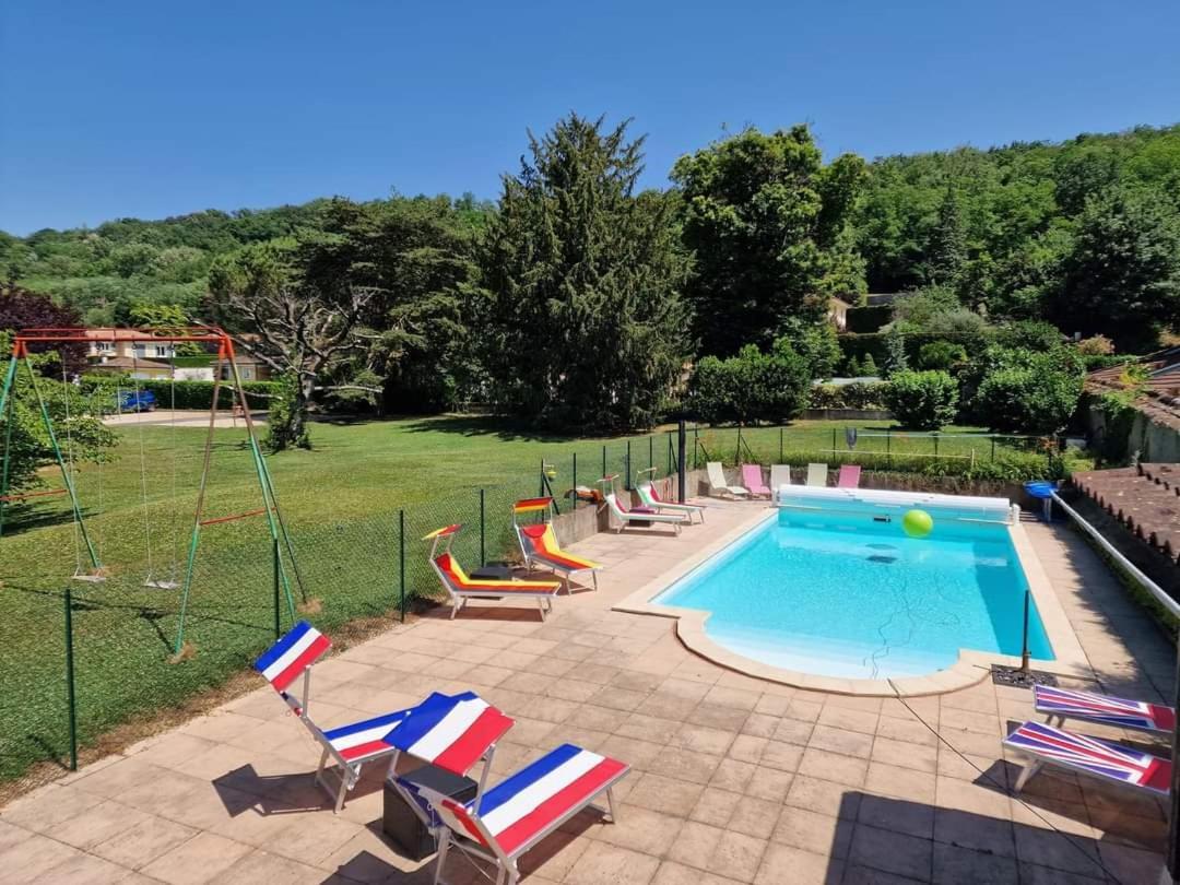 Le Relais Des Dames Panzió Neuville-sur-Saône Kültér fotó