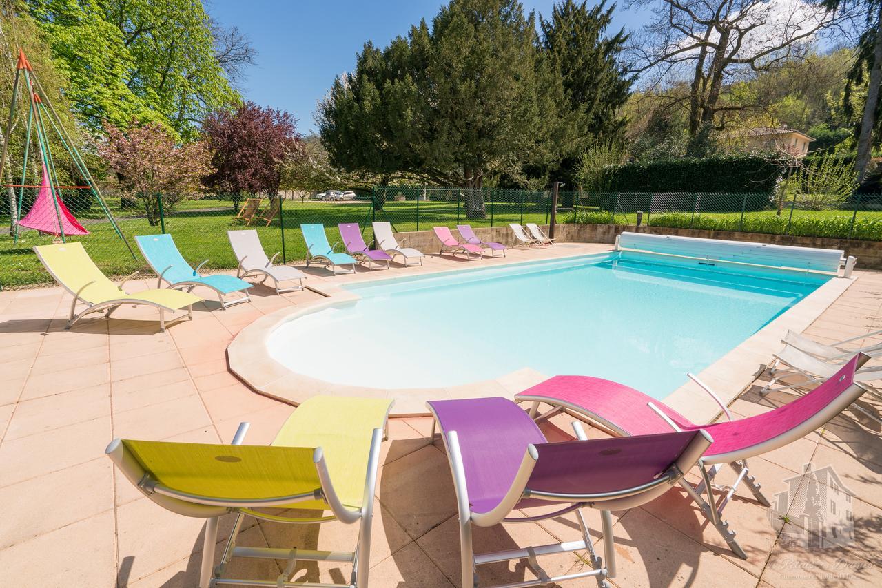 Le Relais Des Dames Panzió Neuville-sur-Saône Kültér fotó